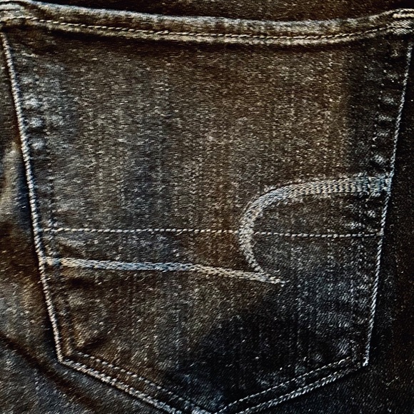 SOLD 🏷 EUC AEO Super Hi-Rise Black Jegging - Picture 1 of 7